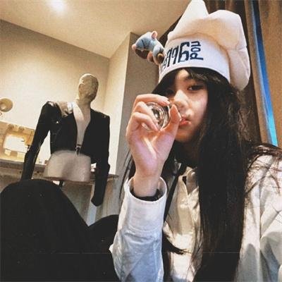 蜡笔和小新的故事封面
